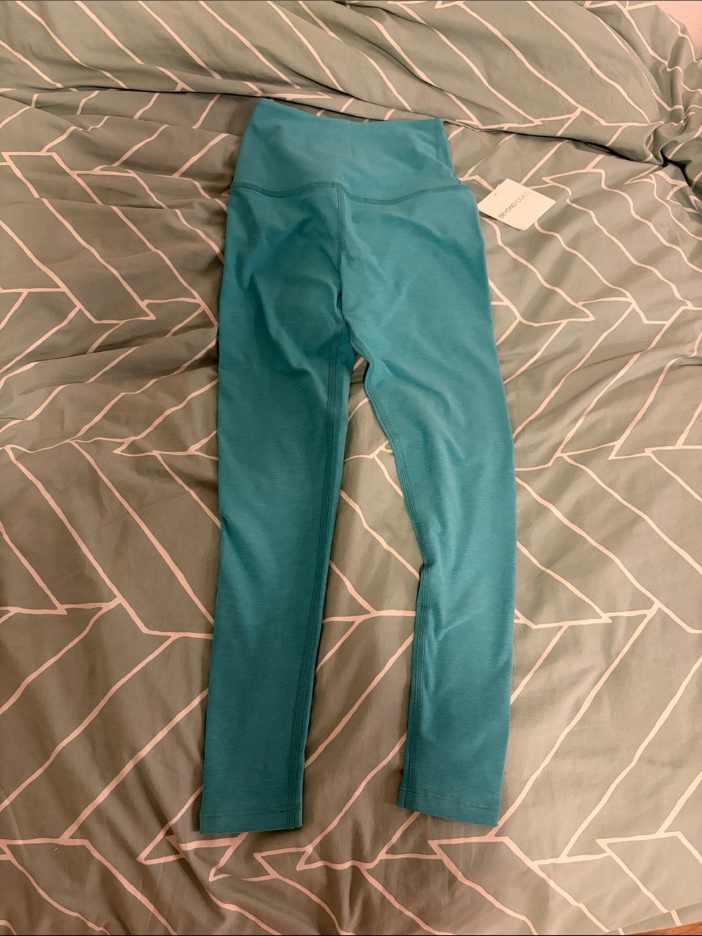 Beyond Yoga caught in the midi high waisted leggings nwt size S teal